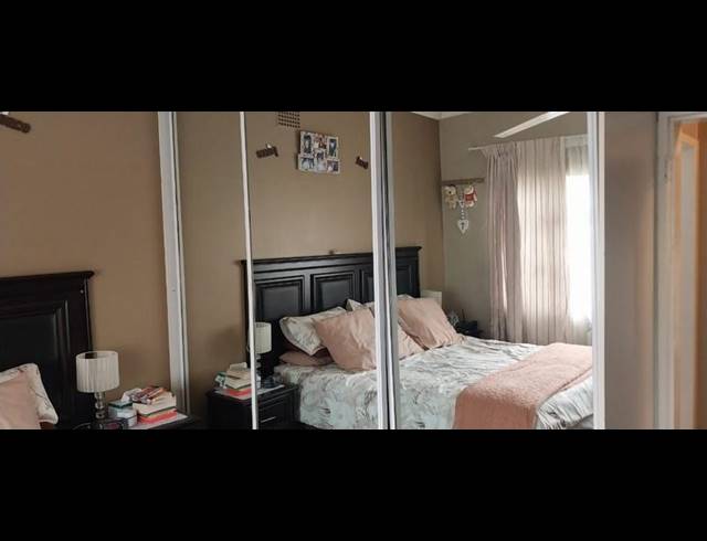 4 BEDROOM HOUSE FOR SALE IN SYMHURST